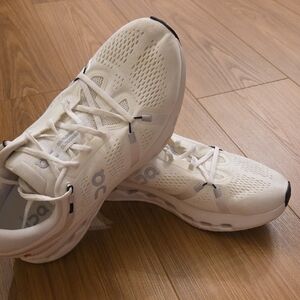 Men's On Cloud Surfer 2 Running Walking Shoes, 10.5, White